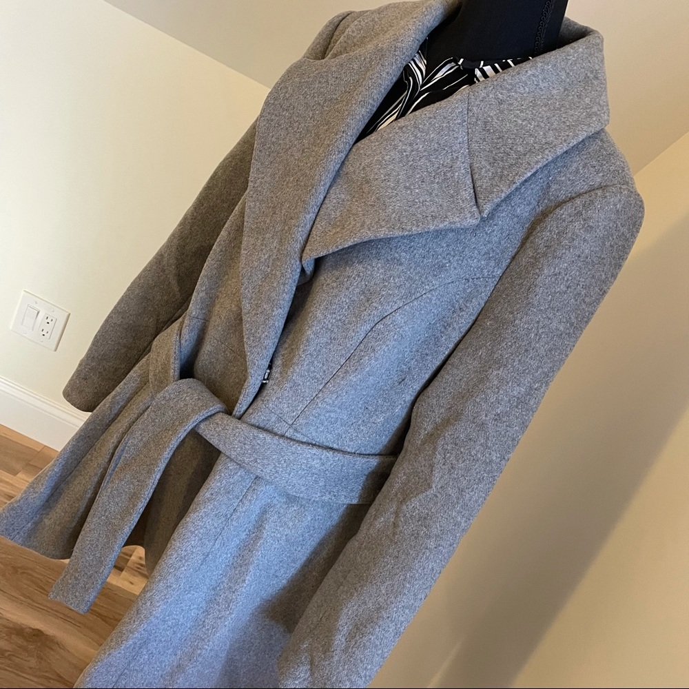 ASOS COAT JACKET US 14 GRAY PEPLUM SWING CHIC BELTED BUTTON CLOSURE MINT COND